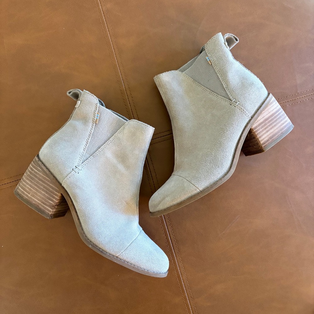 Toms Womens Esme Bootie Desert Taupe Suede Ankle Boots Size 7.5 10013019